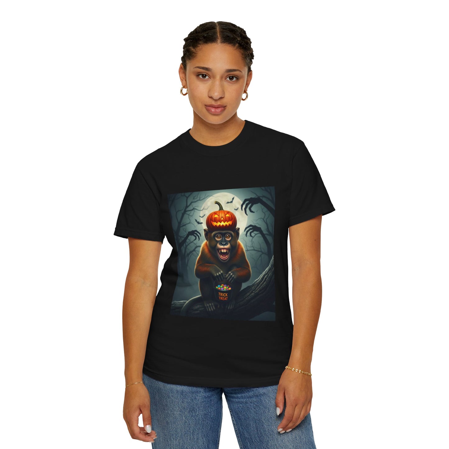 Halloween Monkey T-Shirt | Spooky Graphic Tee | Unisex Shirt for Halloween Parties, Gift Idea, Fall Fashion