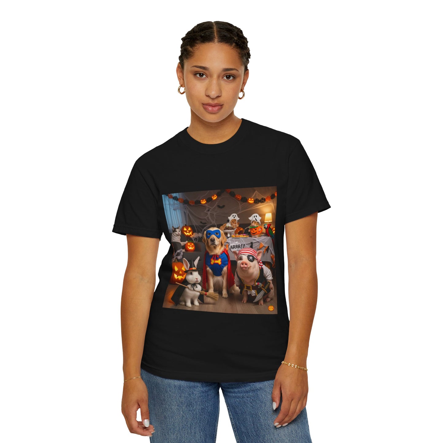 Spooky Pet Halloween T-shirt for Animal Lovers, Unisex Halloween Tee, Funny Dog and Cat Shirt, Costume Party Outfit, Halloween Gift Idea