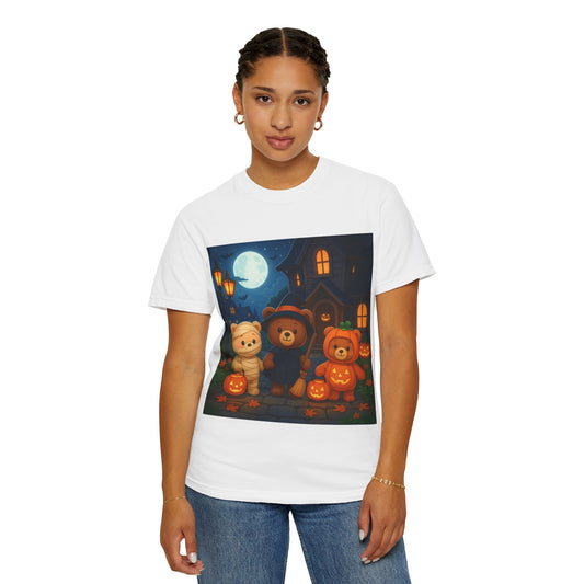 Halloween Bear T-Shirt, Cozy Fall Outfit, Cute Trick-or-Treat Shirt, Unisex Tee for Halloween, Gift for Kids and Adults